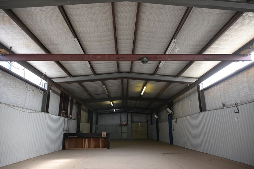 More Photos Of 3611 E State Highway 158, Midland Manufacturing For Sale