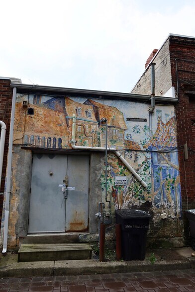 More Photos Of 50 Centre Sq, Easton Storefront Retail Residential For Sale