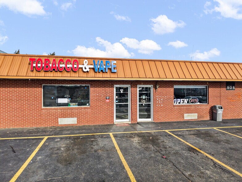 More Photos Of 808-810 W Main St, Jamestown Auto Repair For Sale