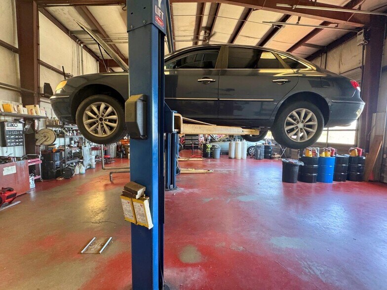 More Photos Of 2841 Old Franklin Tpke, Rocky Mount Auto Repair For Sale