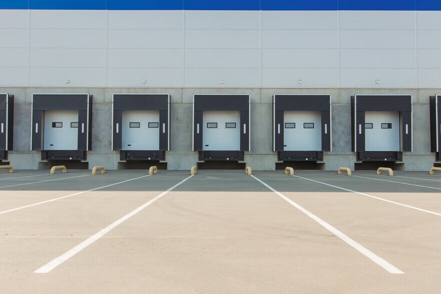 More Photos Of 2850 Gainesville Hwy, Alto Distribution For Lease