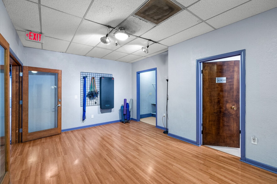 More Photos Of 417 W Santa Fe Ave, Flagstaff Flex For Sale