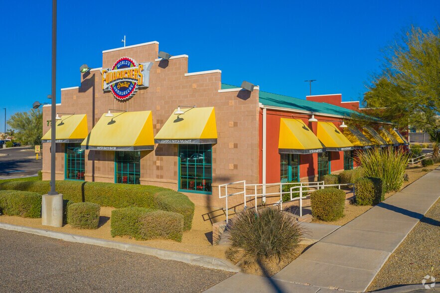 Primary Photo Of 7704 W Bell Rd, Glendale Restaurant For Lease