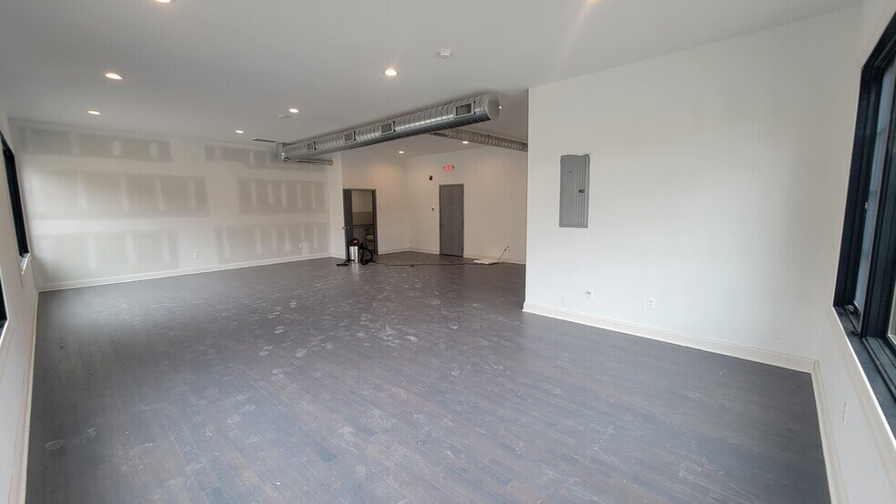 More Photos Of 273 Closter Dock Rd, Closter Storefront Retail Office For Lease