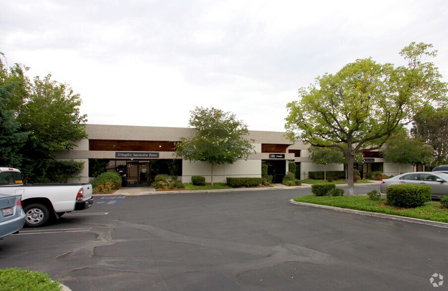 More Photos Of 490 Princeland Ct, Corona Warehouse For Lease