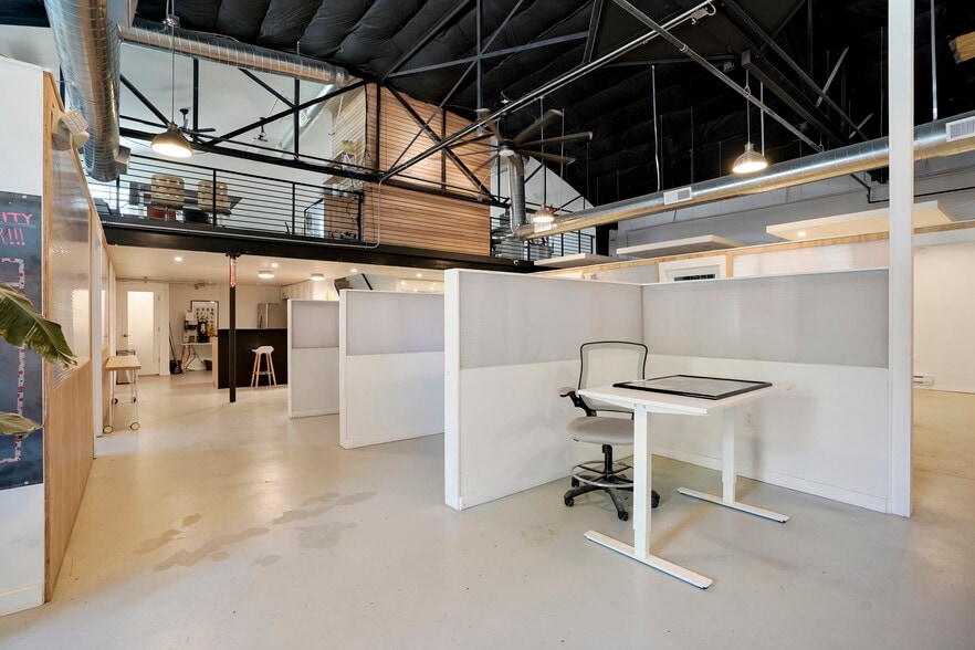 More Photos Of 3264 Larimer St, Denver Restaurant For Sale