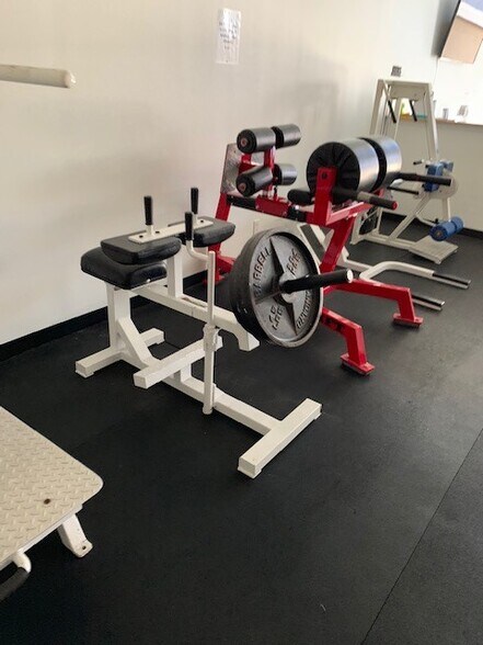 More Photos Of 9230 Florida Blvd, Baton Rouge General Retail For Sale