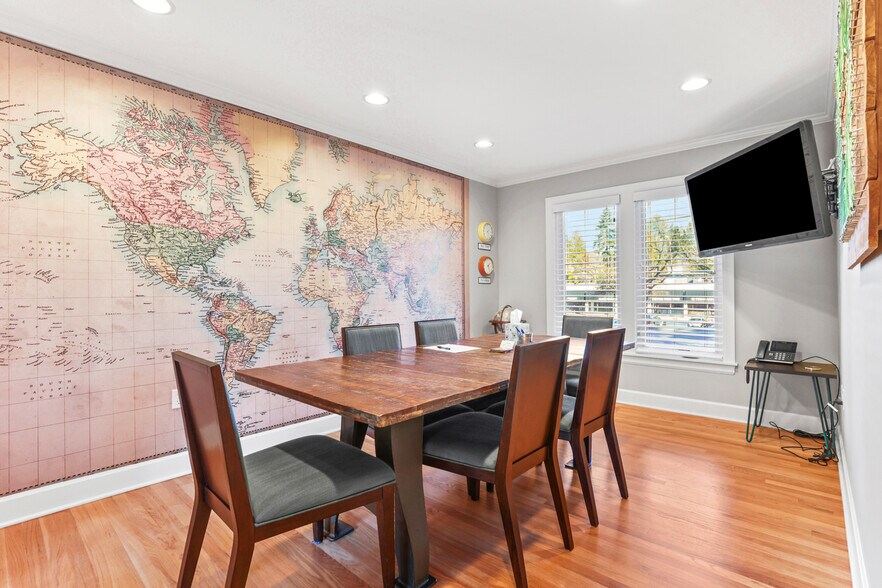 More Photos Of 6500 SW Beaverton-Hillsdale Hwy, Portland Office For Sale