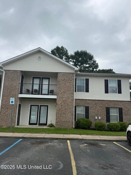 More Photos Of 2403 Eden St, Pascagoula Apartments For Sale