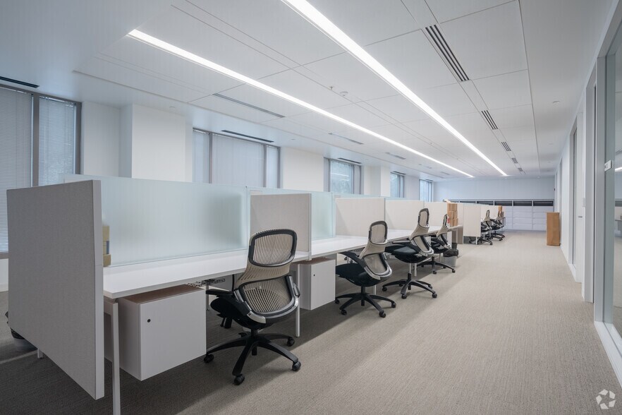 More Photos Of 4100 Wildwood Pky, Atlanta Unknown For Lease