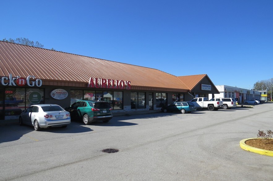 More Photos Of 265 Morthland Dr, Valparaiso Storefront Retail Office For Lease