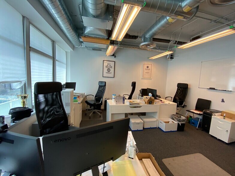 More Photos Of 14 NE 1st Ave, Miami Office For Sale
