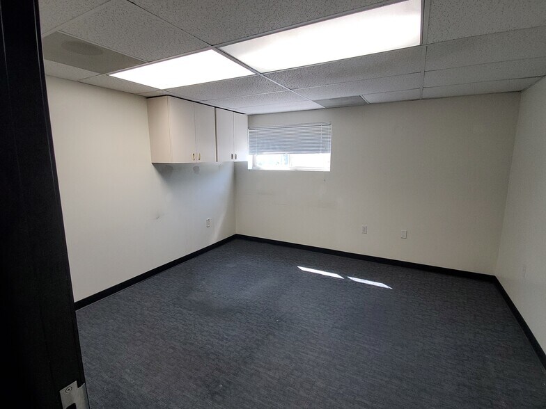 More Photos Of 1060 San Bernardino Rd, Upland Office For Sale