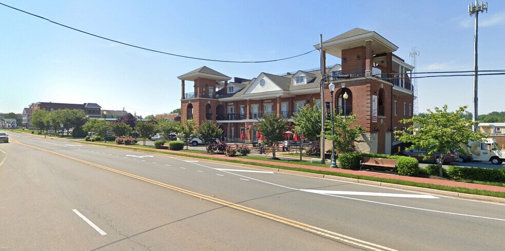 More Photos Of 4400 Costello Way, Haymarket Office For Lease