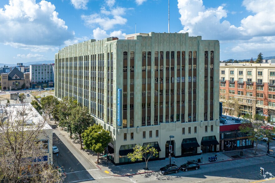 Primary Photo Of 2201 Broadway, Oakland Coworking Space