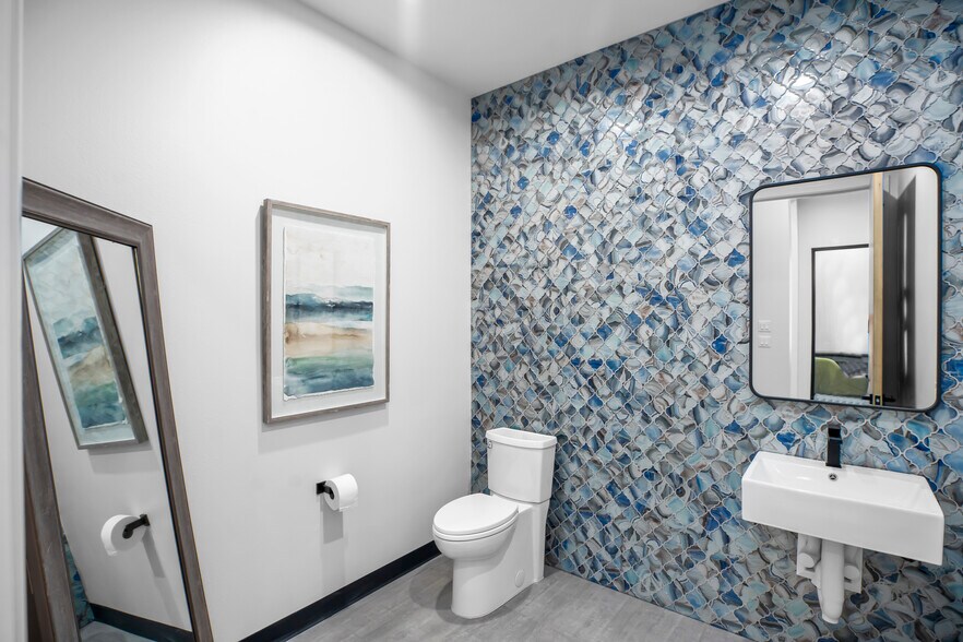 More Photos Of 2001 Tulane Dr, Lufkin Medical For Sale