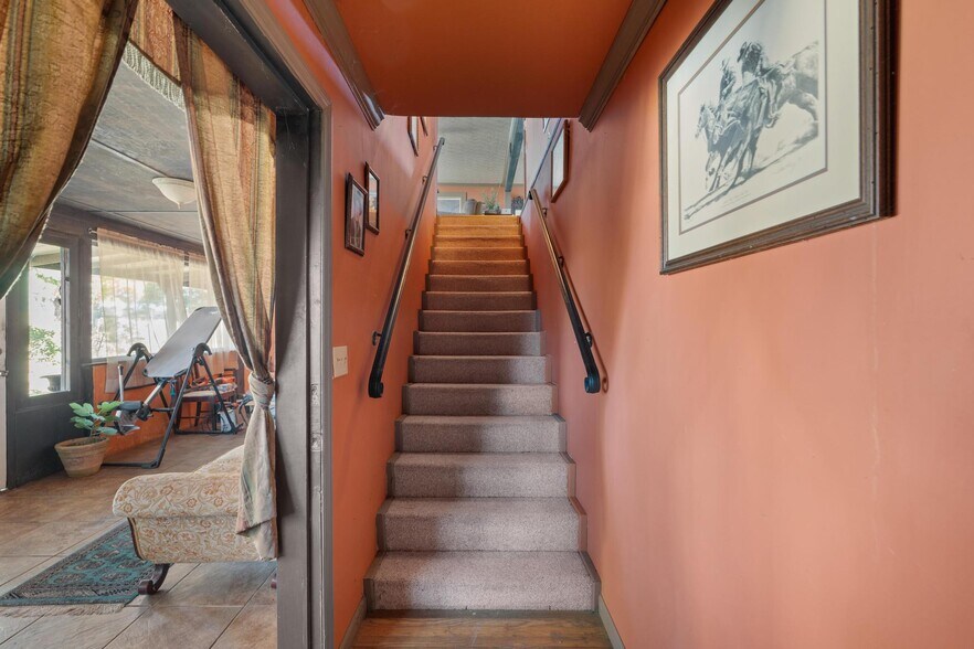 More Photos Of 607 Butts Mill Rd, Pine Mountain General Retail For Sale