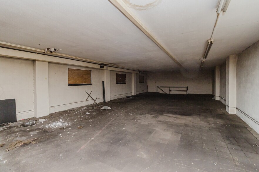 More Photos Of 470 N Seneca St, Wichita Warehouse For Sale