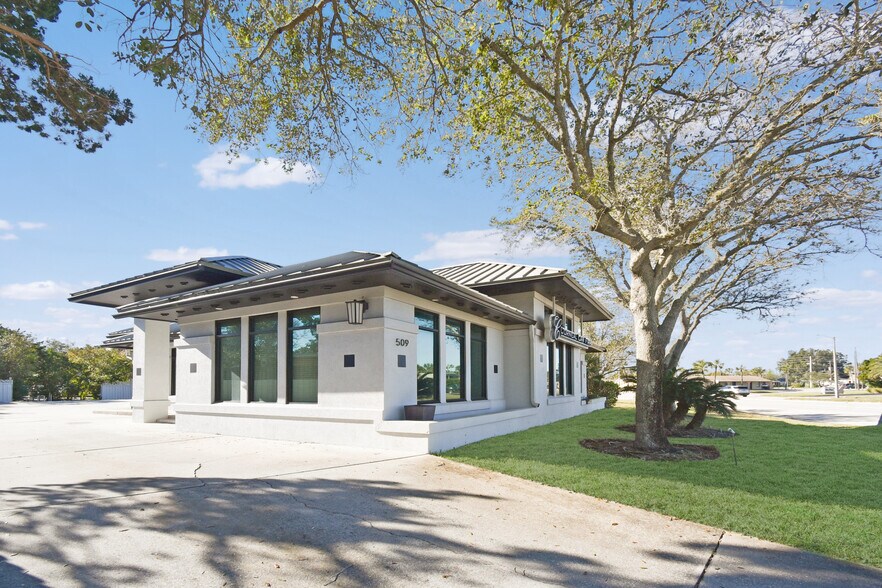 More Photos Of 509 Anastasia Blvd, Saint Augustine Loft Creative Space For Lease