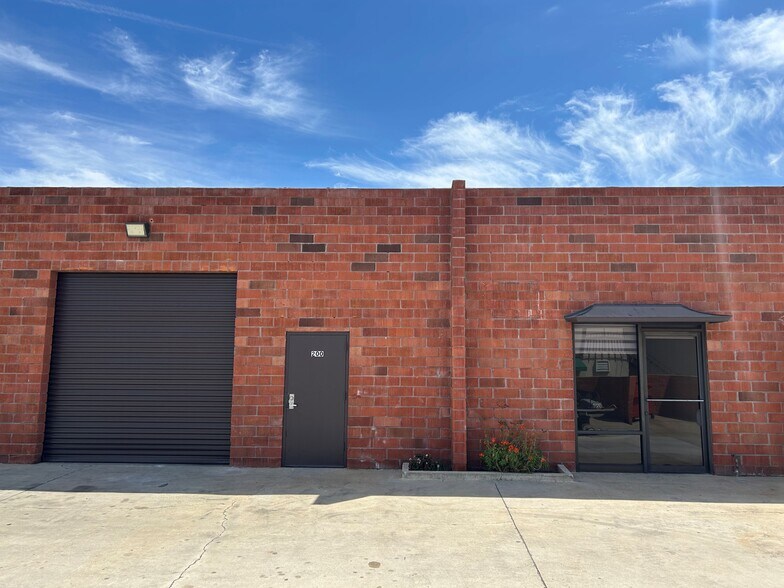 More Photos Of 1420 W Rosecrans Ave, Gardena Service For Lease