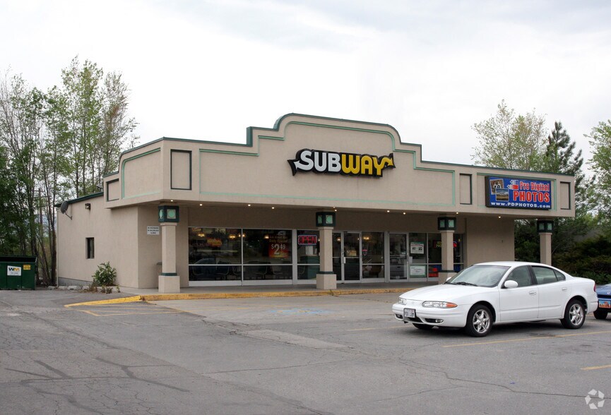 More Photos Of 46-48 E State Rd, Pleasant Grove Fast Food For Lease