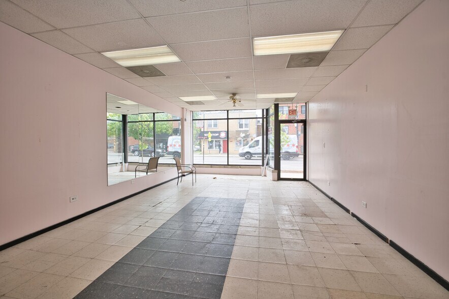 More Photos Of 3034-3040 W Montrose Ave, Chicago Apartments For Sale