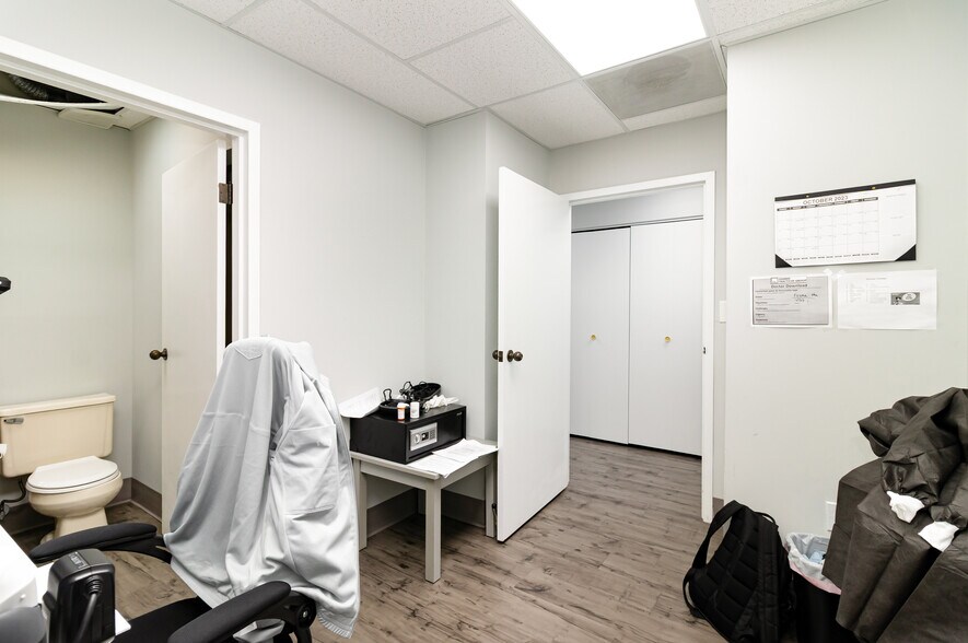 More Photos Of 2751 Blue Rock Rd, Cincinnati Medical For Sale