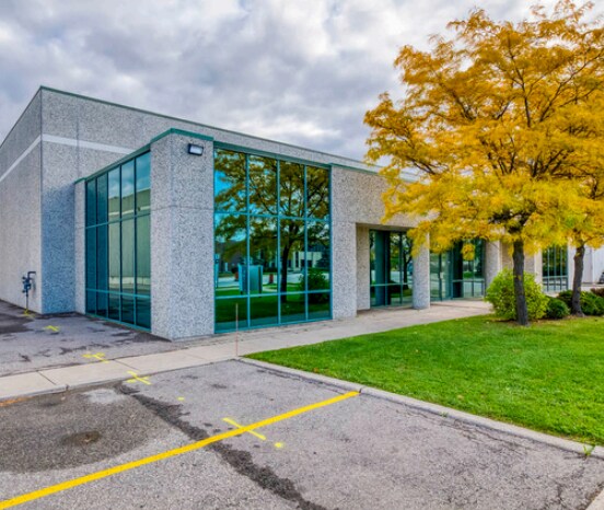 More Photos Of 7205 Edwards Blvd, Mississauga Warehouse For Lease