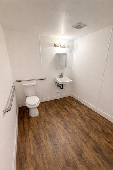 More Photos Of 2205-2207 Sepulveda Blvd, Los Angeles Restaurant For Lease