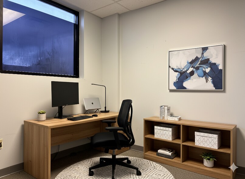 More Photos Of 10821 Plantside Dr, Louisville Light Manufacturing For Lease