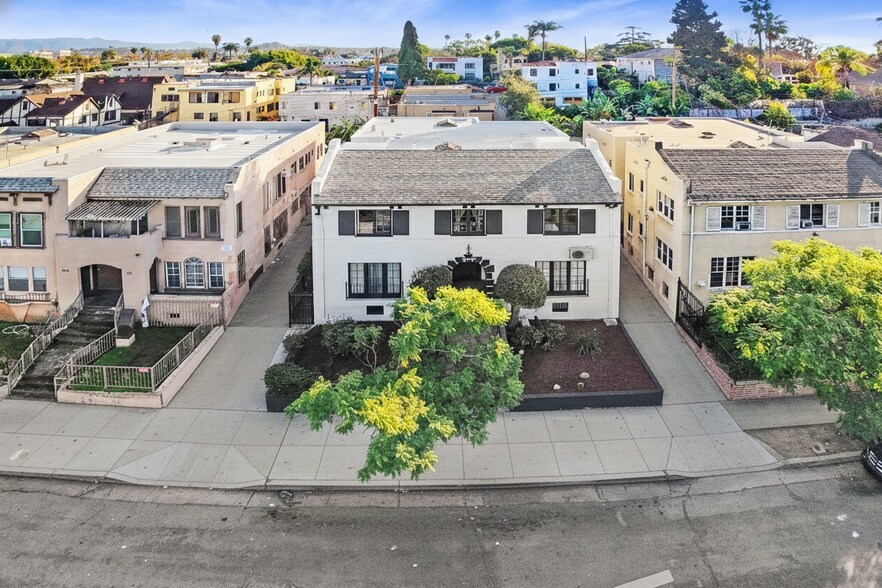 More Photos Of 852 N Oxford Ave, Los Angeles Apartments For Sale