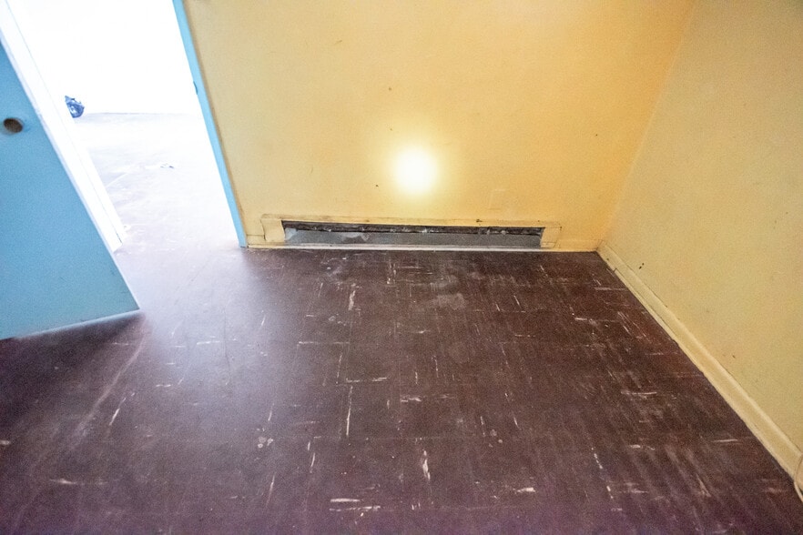 More Photos Of 3425 Martin Ave, Greensboro Apartments For Sale