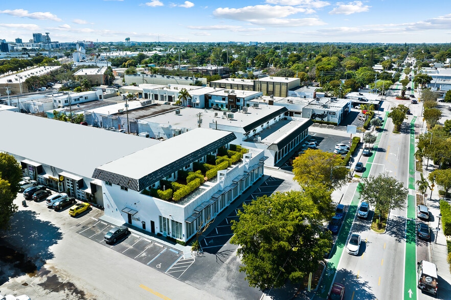 More Photos Of 1229-1231 NE 9th Ave, Fort Lauderdale Flex For Lease