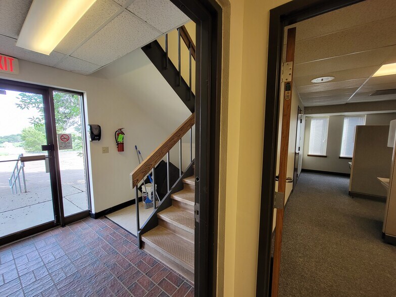 More Photos Of 4205 State St, Bismarck Medical For Sale