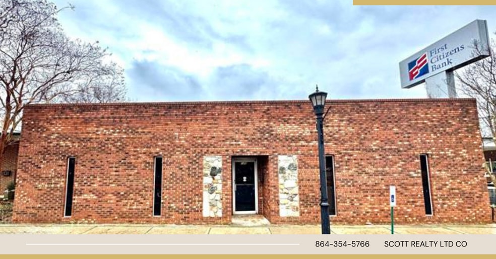 Primary Photo Of 146 N Trade Ave, Landrum Light Distribution For Sale