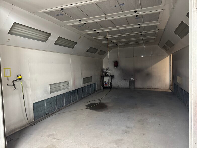 More Photos Of 403 Charles St, Sistersville Warehouse For Sale