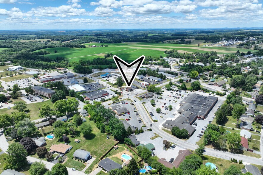 More Photos Of 550 S Main St, Shrewsbury Freestanding For Lease