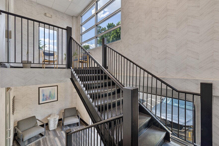 More Photos Of 65 Ramapo Valley Rd, Mahwah Unknown For Lease