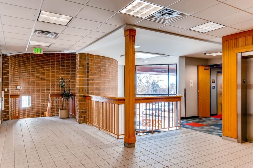 More Photos Of 2953 S Peoria St, Aurora Medical For Lease