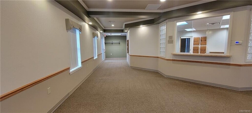 More Photos Of 5879 Snyder Dr, Lockport Medical For Sale