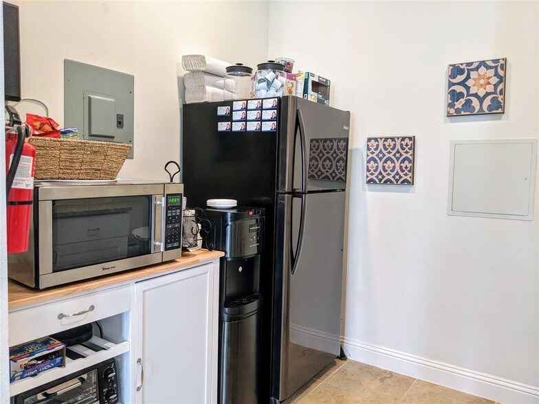 More Photos Of 318 W FM 544, Murphy Medical For Sale