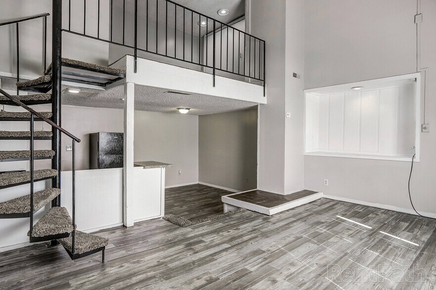 More Photos Of 3218 S 93rd East Ave, Tulsa Apartments For Sale