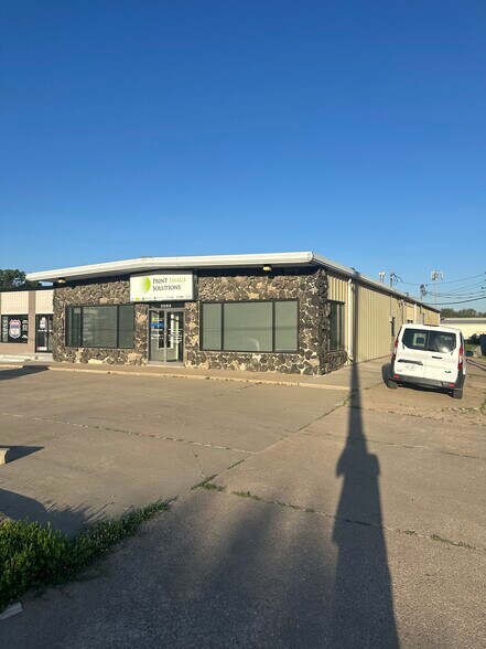 More Photos Of 3505 N 48th St, Lincoln Light Distribution For Lease