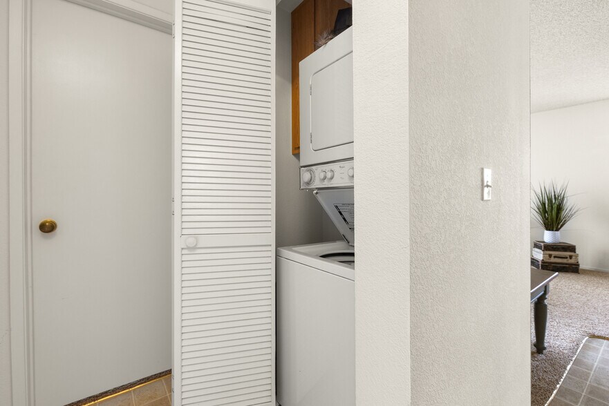 More Photos Of 2701 Sierra Sunrise Ter, Chico Apartments For Sale