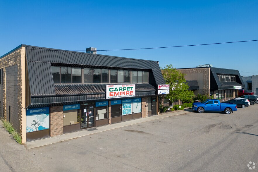 Primary Photo Of 2935-2947 19th St NE, Calgary Service For Lease