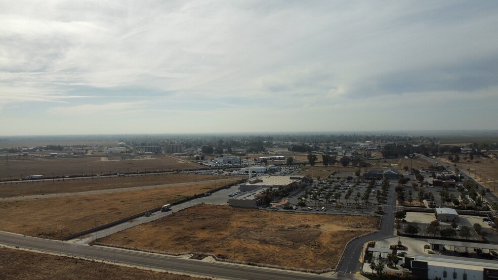 Primary Photo Of 0 Genoa Lake Way, Chowchilla Land For Sale