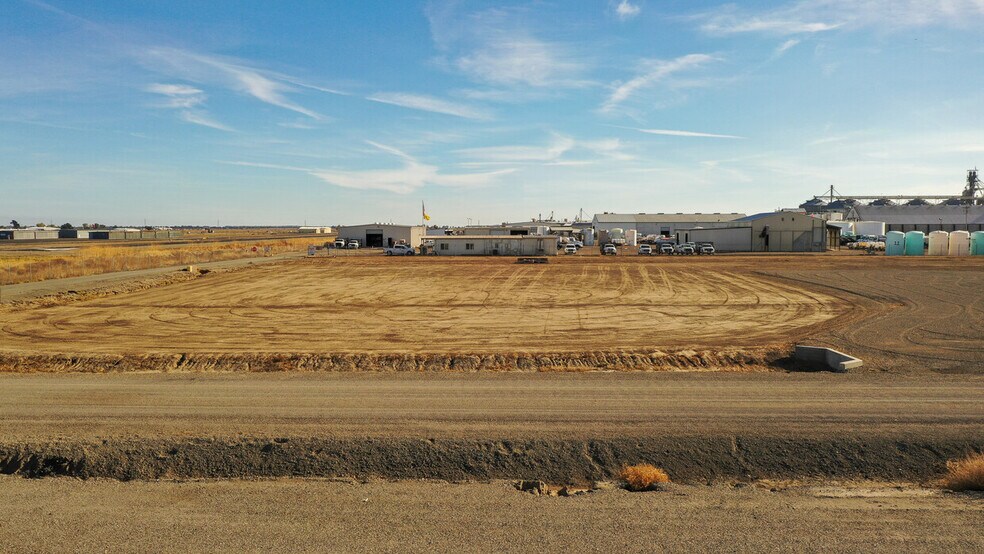 More Photos Of 2949 Farinon Rd, Colusa Warehouse For Sale