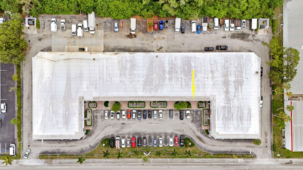 More Photos Of 3300 S Congress Ave, Boynton Beach Showroom For Sale