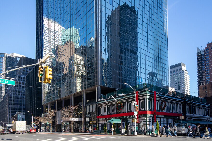 More Photos Of 805 Third Ave, New York Office For Lease