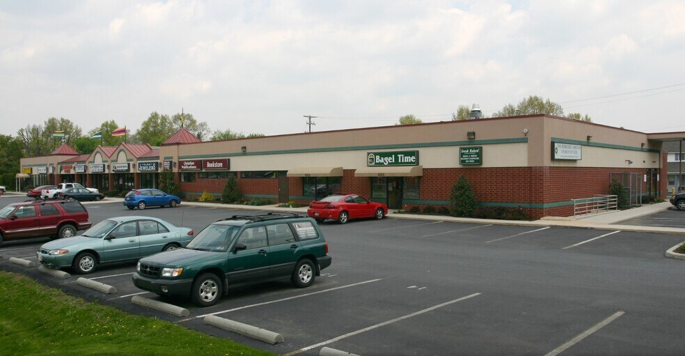 More Photos Of 1001-1031 N Mountain Rd, Harrisburg Storefront Retail Office For Sale